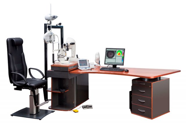 专为眼科医生设计的完整办公桌。可移动的办公桌配有两部仪器、抽屉以及摆放架。  